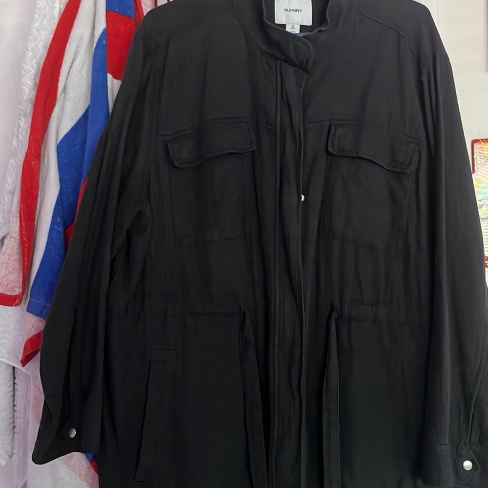 Woman’s lightweight shacket